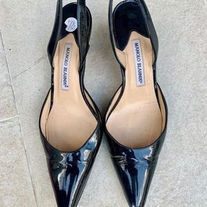 MANOLO BLAHNIK BLACK KITTEN HEELS WITH ANKLE STRAP